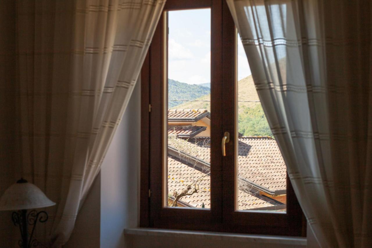 Valle Fiorita Castro dei Volsci ภายนอก รูปภาพ
